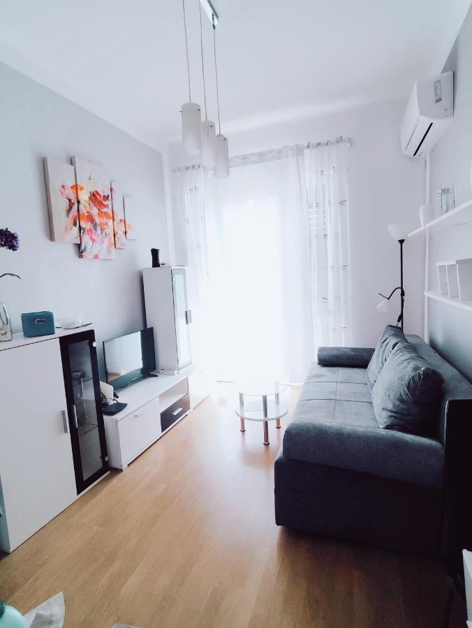 Fami Superior One Bedroom Apartment غييكا المظهر الخارجي الصورة