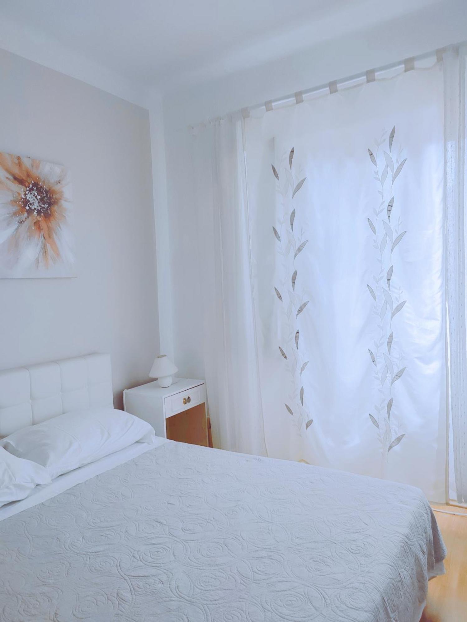 Fami Superior One Bedroom Apartment غييكا المظهر الخارجي الصورة