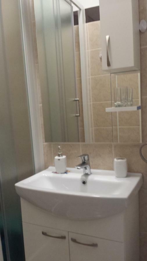 Fami Superior One Bedroom Apartment غييكا المظهر الخارجي الصورة