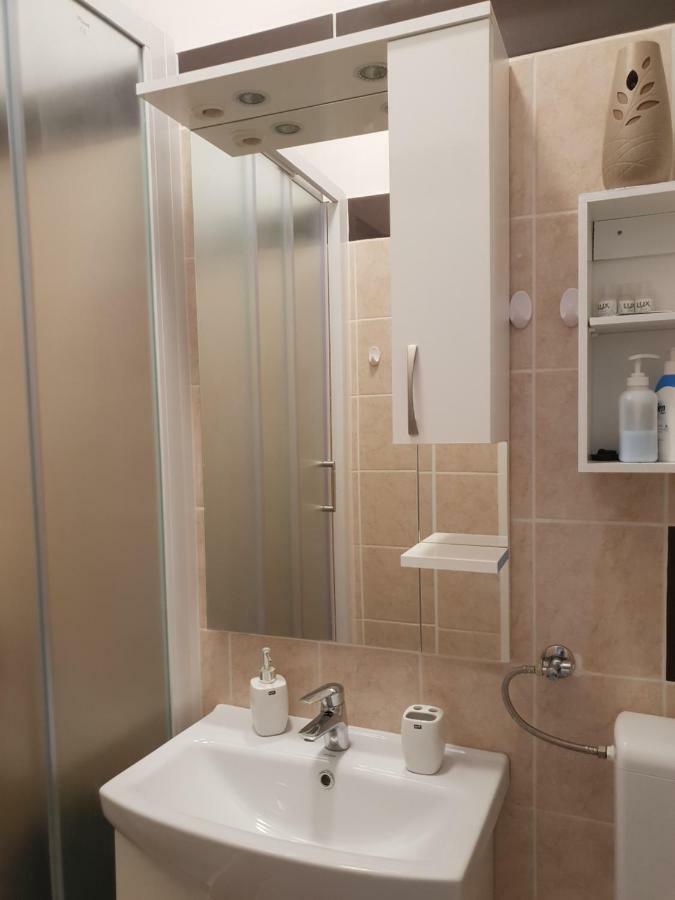 Fami Superior One Bedroom Apartment غييكا المظهر الخارجي الصورة